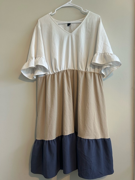 SHEIN Dresses & Skirts - SHEIN White Cream and Navy Colorblock Ruffle Sleeve Dress